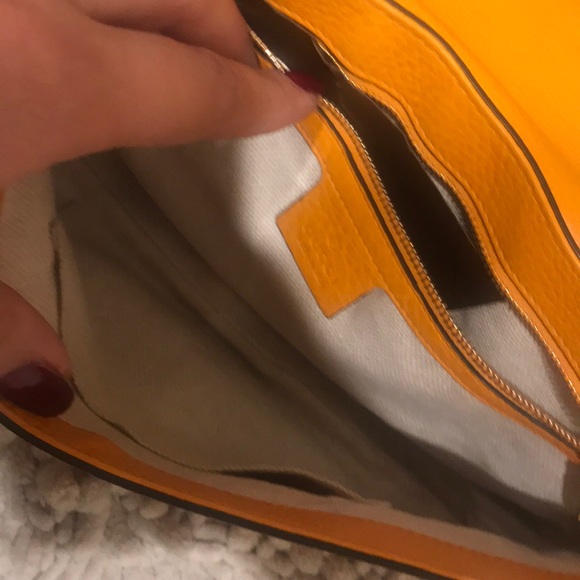 Gucci purse 👜 - Picture 3 of 5